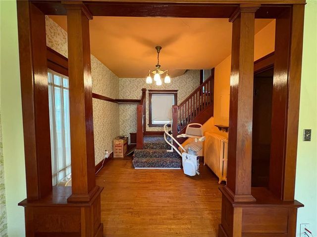 201 3rd Street SE, Renville, MN 56284