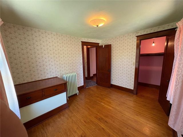 201 3rd Street SE, Renville, MN 56284