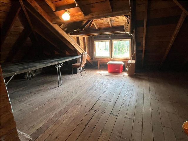 201 3rd Street SE, Renville, MN 56284