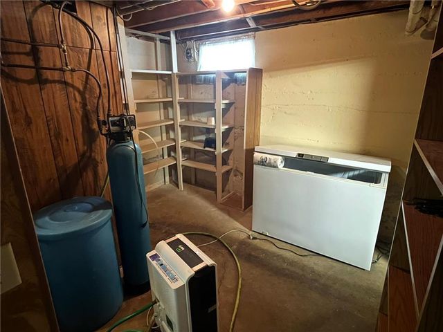 201 3rd Street SE, Renville, MN 56284