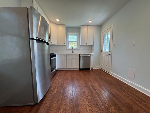 9405 RHODE ISLAND AVE, College Park, MD 20740