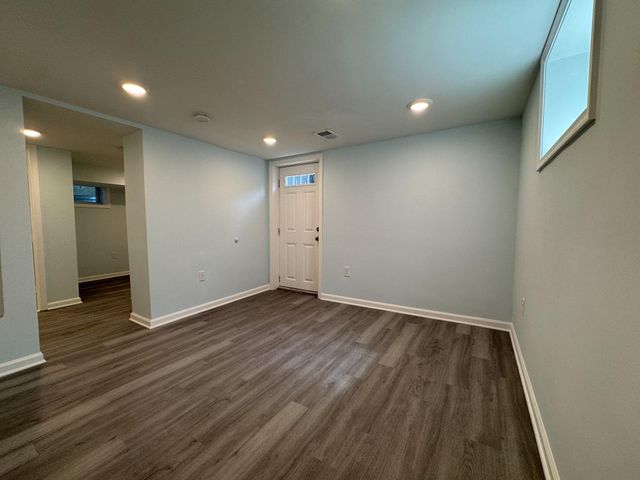 9405 RHODE ISLAND AVE, College Park, MD 20740