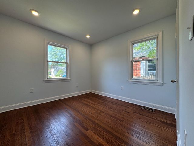 9405 RHODE ISLAND AVE, College Park, MD 20740