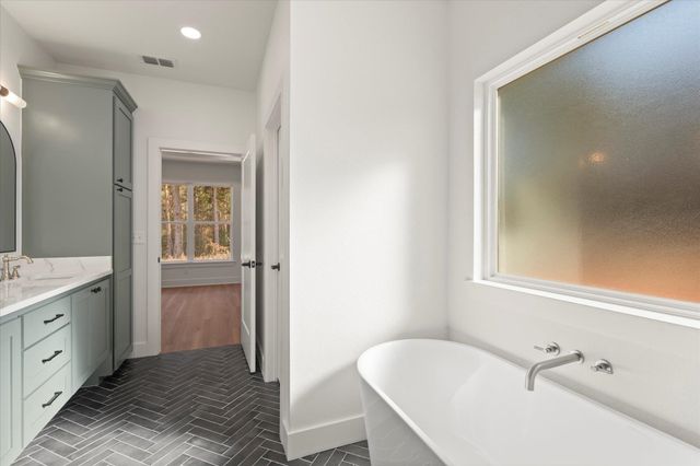 966 CR 2204, Tatum, TX 75691