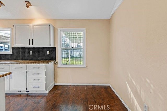 1229 Castaic Avenue, Bakersfield, CA 93308