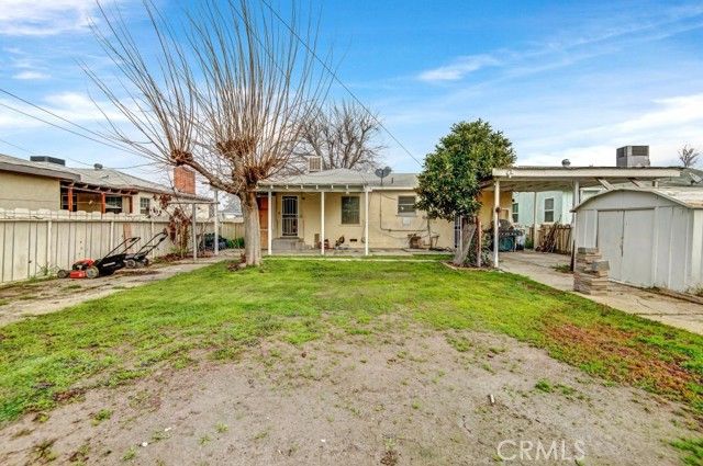 1229 Castaic Avenue, Bakersfield, CA 93308