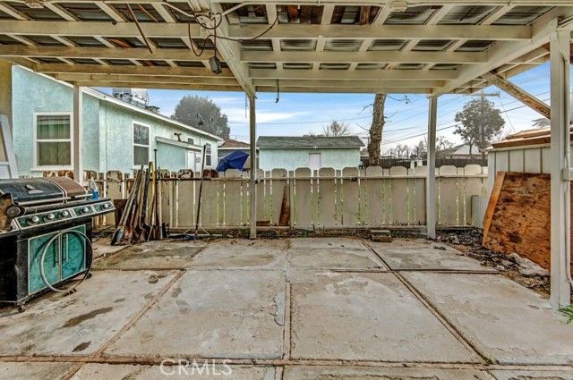 1229 Castaic Avenue, Bakersfield, CA 93308