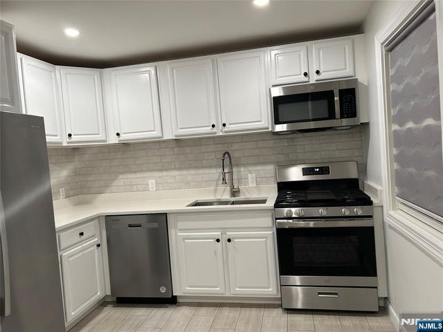 143 Melrose Avenue 1, Bergenfield, NJ 07621