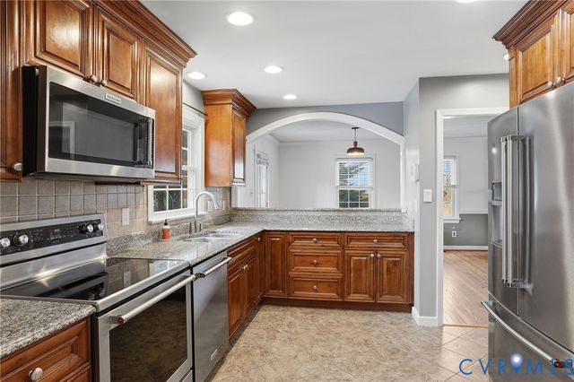 10103 Cherrywood Dr, Henrico, VA 23238