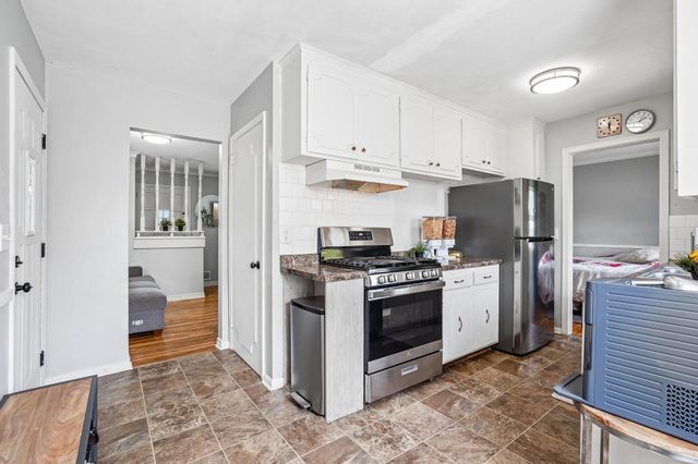 5125 Howe Lane, Brooklyn Center, MN 55429