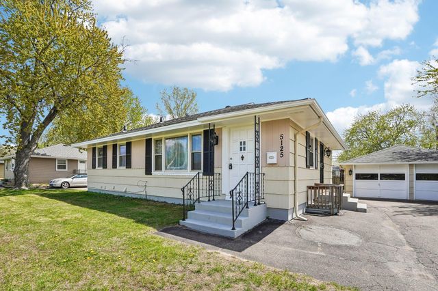 5125 Howe Lane, Brooklyn Center, MN 55429