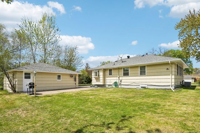 5125 Howe Lane, Brooklyn Center, MN 55429