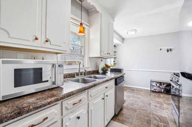 5125 Howe Lane, Brooklyn Center, MN 55429