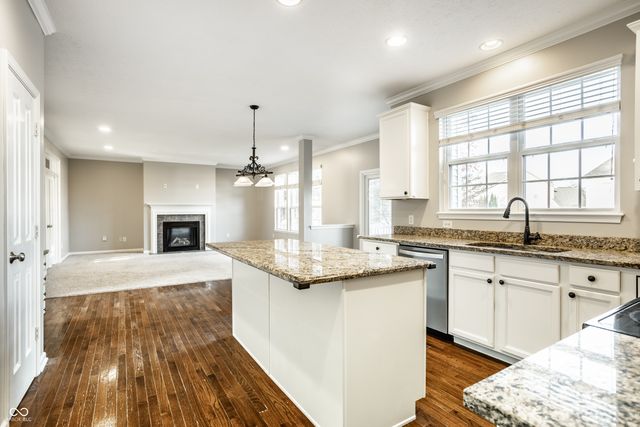 13128 Glenside Drive, Fishers, IN 46037