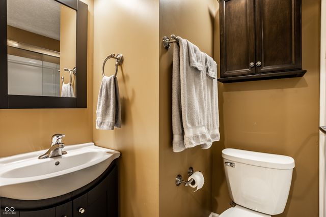 13128 Glenside Drive, Fishers, IN 46037