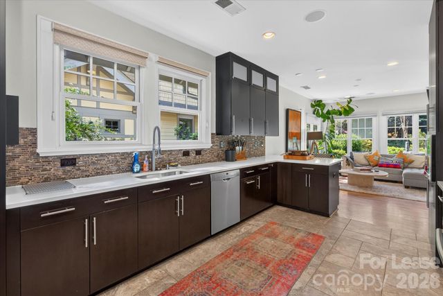 2038 Dartmouth Place, Charlotte, NC 28207