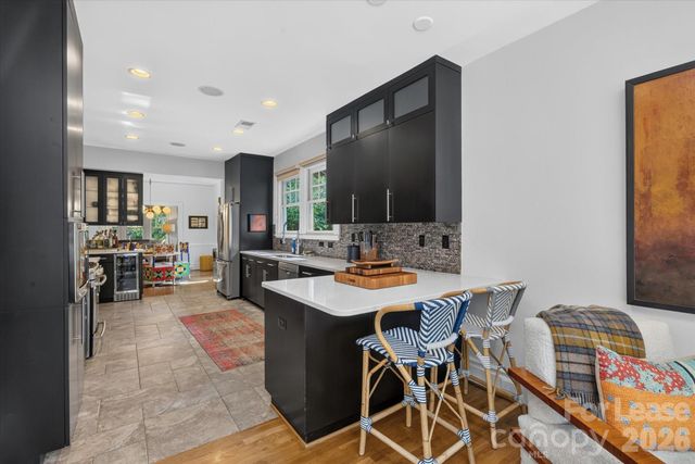 2038 Dartmouth Place, Charlotte, NC 28207