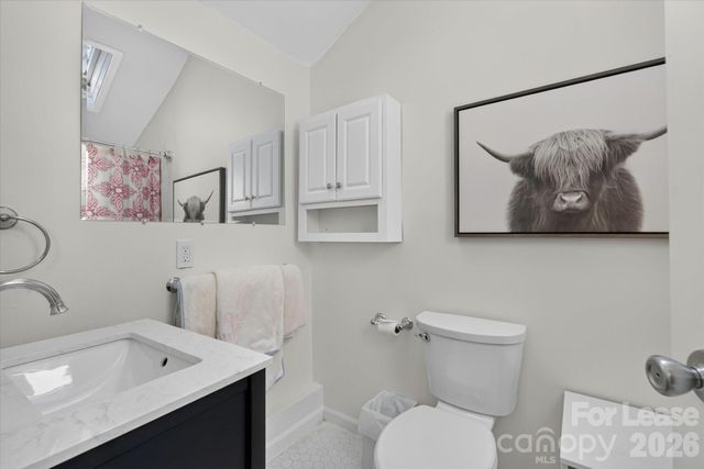 2038 Dartmouth Place, Charlotte, NC 28207