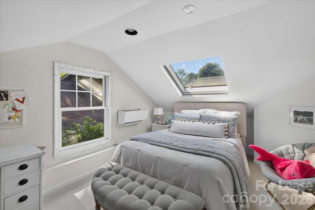 2038 Dartmouth Place, Charlotte, NC 28207