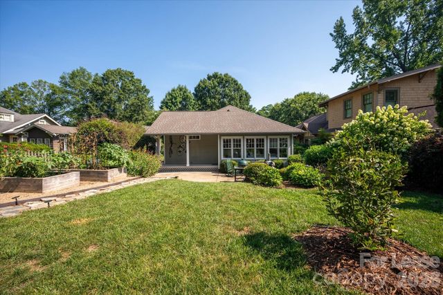 2038 Dartmouth Place, Charlotte, NC 28207