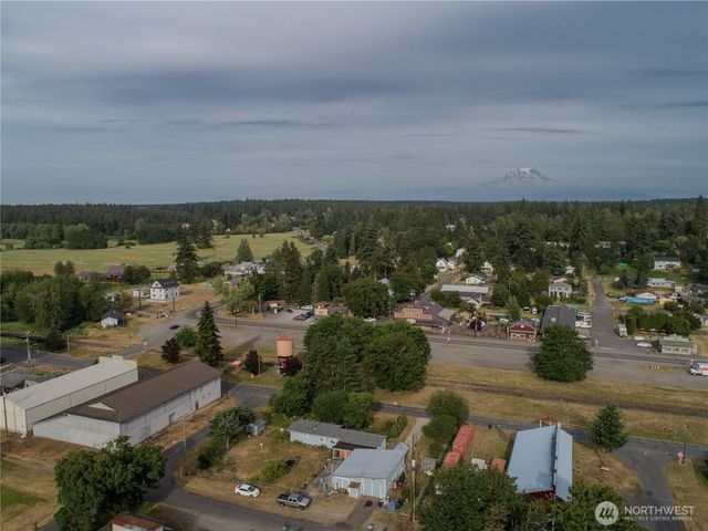 303 Peterson Street S, Roy, WA 98580