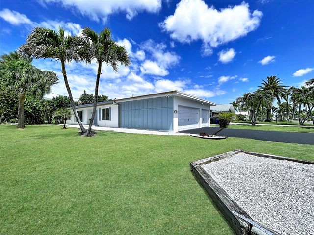 1401 GULF BOULEVARD, Belleair Beach, FL 33786