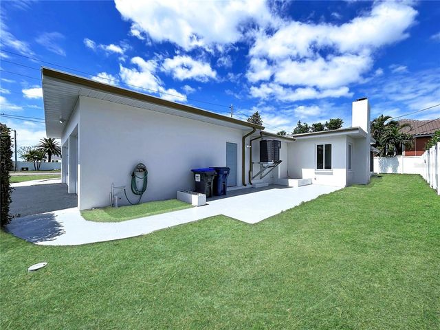 1401 GULF BOULEVARD, Belleair Beach, FL 33786