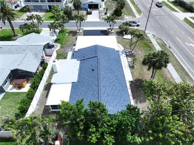 1401 GULF BOULEVARD, Belleair Beach, FL 33786