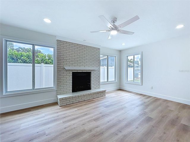 1401 GULF BOULEVARD, Belleair Beach, FL 33786