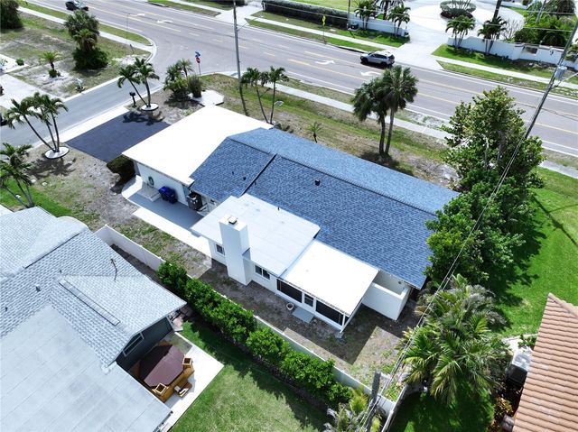 1401 GULF BOULEVARD, Belleair Beach, FL 33786