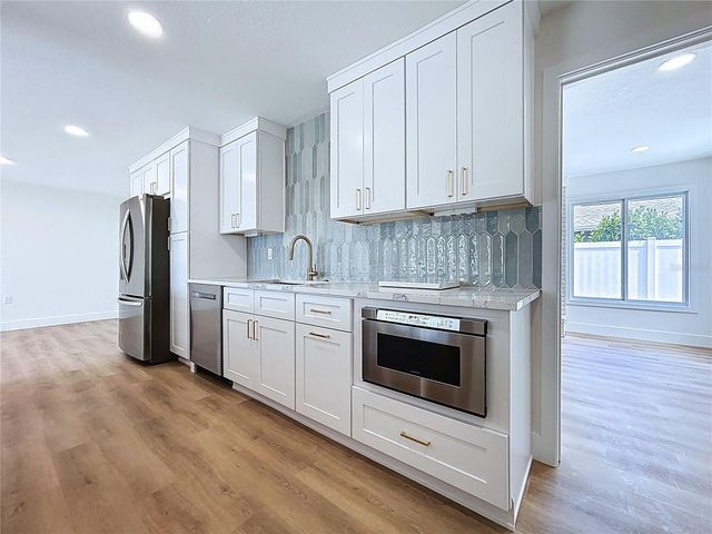 1401 GULF BOULEVARD, Belleair Beach, FL 33786