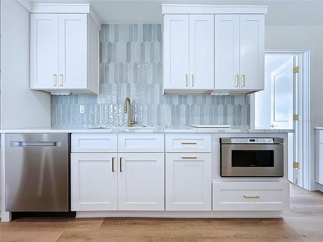 1401 GULF BOULEVARD, Belleair Beach, FL 33786