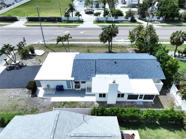 1401 GULF BOULEVARD, Belleair Beach, FL 33786