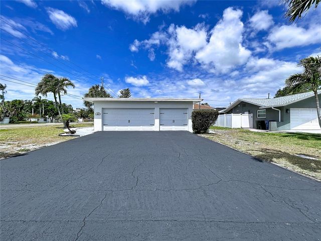 1401 GULF BOULEVARD, Belleair Beach, FL 33786