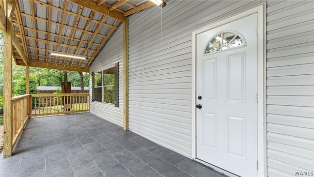 14231 Countryside Dr, Northport, AL 35475