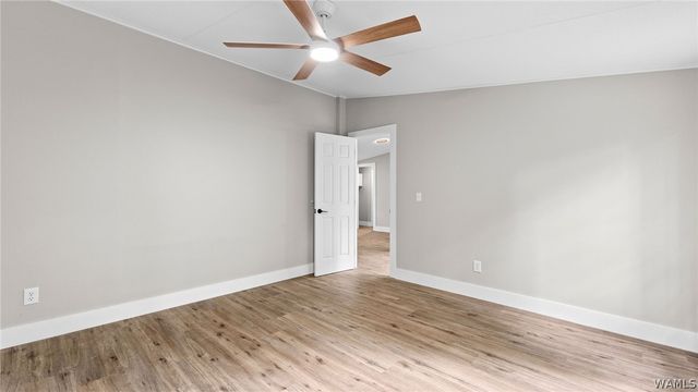 14231 Countryside Dr, Northport, AL 35475