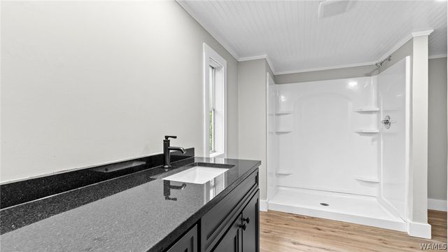 14231 Countryside Dr, Northport, AL 35475