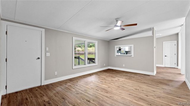 14231 Countryside Dr, Northport, AL 35475