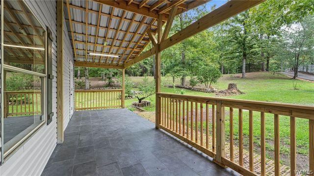 14231 Countryside Dr, Northport, AL 35475