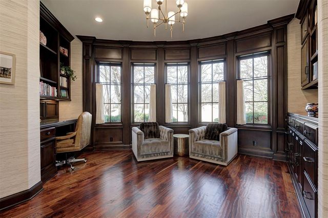 2204 Catalina Drive, Edmond, OK 73013
