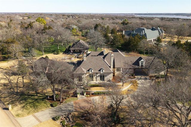 2204 Catalina Drive, Edmond, OK 73013