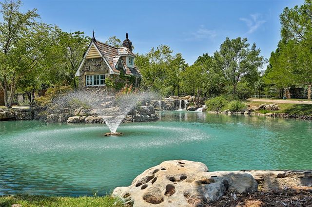2204 Catalina Drive, Edmond, OK 73013