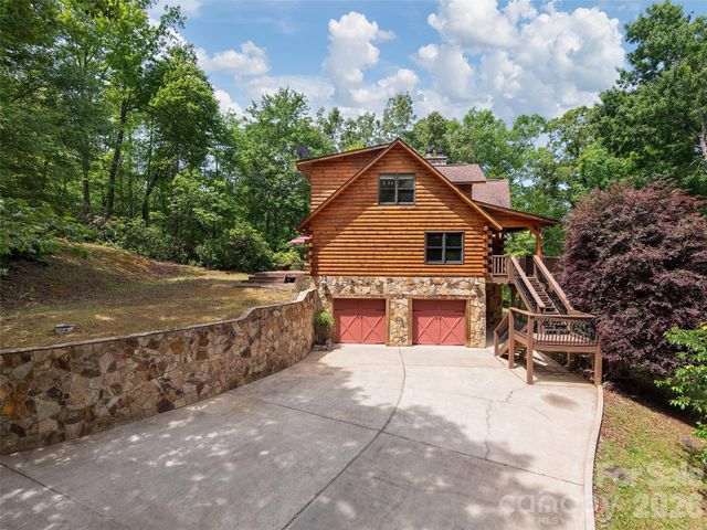 413 Green Hills Road, Mill Spring, NC 28756