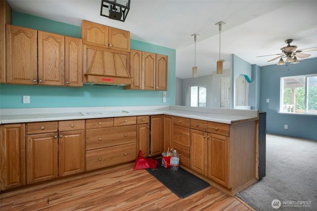 994 Diane Avenue, Oak Harbor, WA 98277