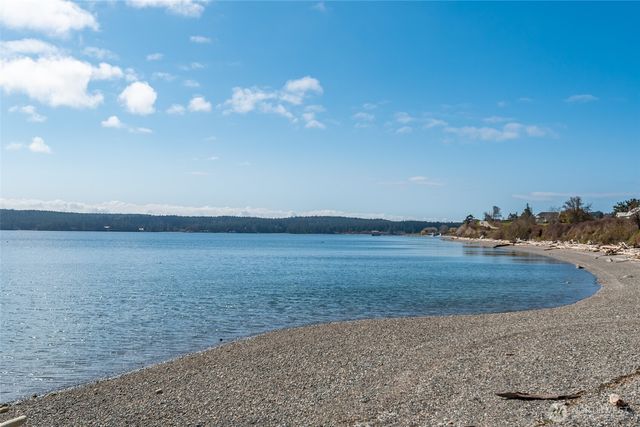 994 Diane Avenue, Oak Harbor, WA 98277