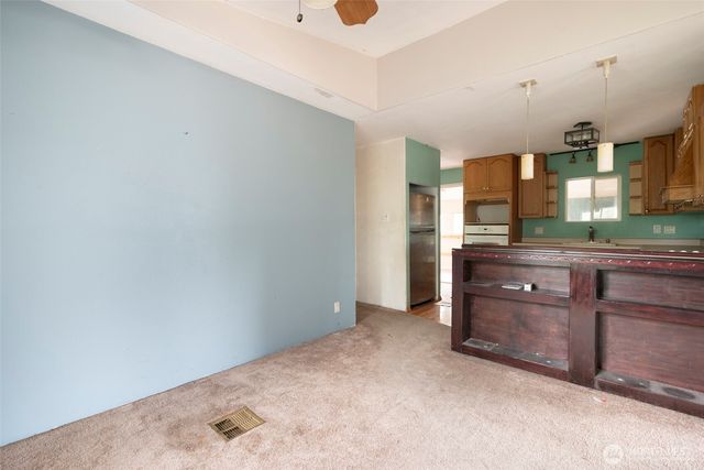 994 Diane Avenue, Oak Harbor, WA 98277