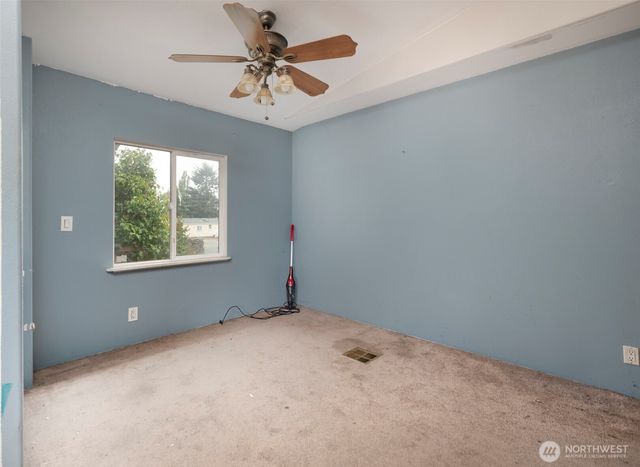 994 Diane Avenue, Oak Harbor, WA 98277