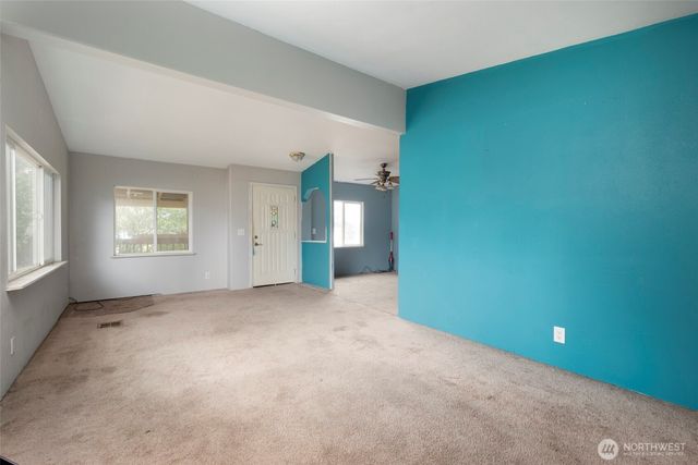 994 Diane Avenue, Oak Harbor, WA 98277