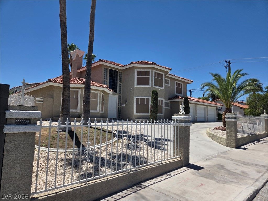 3013 West Oakey Boulevard, Las Vegas, NV 89102