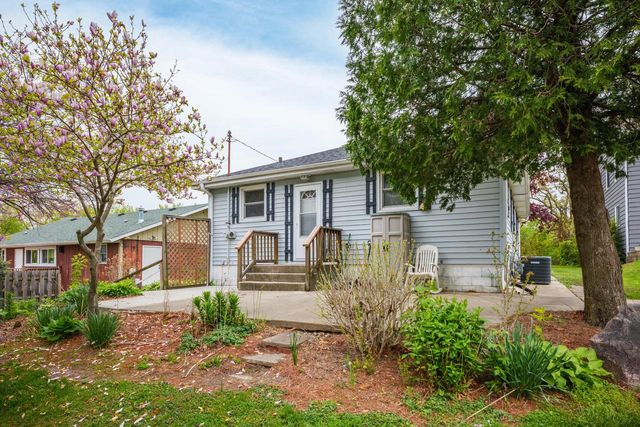 1666 240th AVENUE, Kansasville, WI 53139